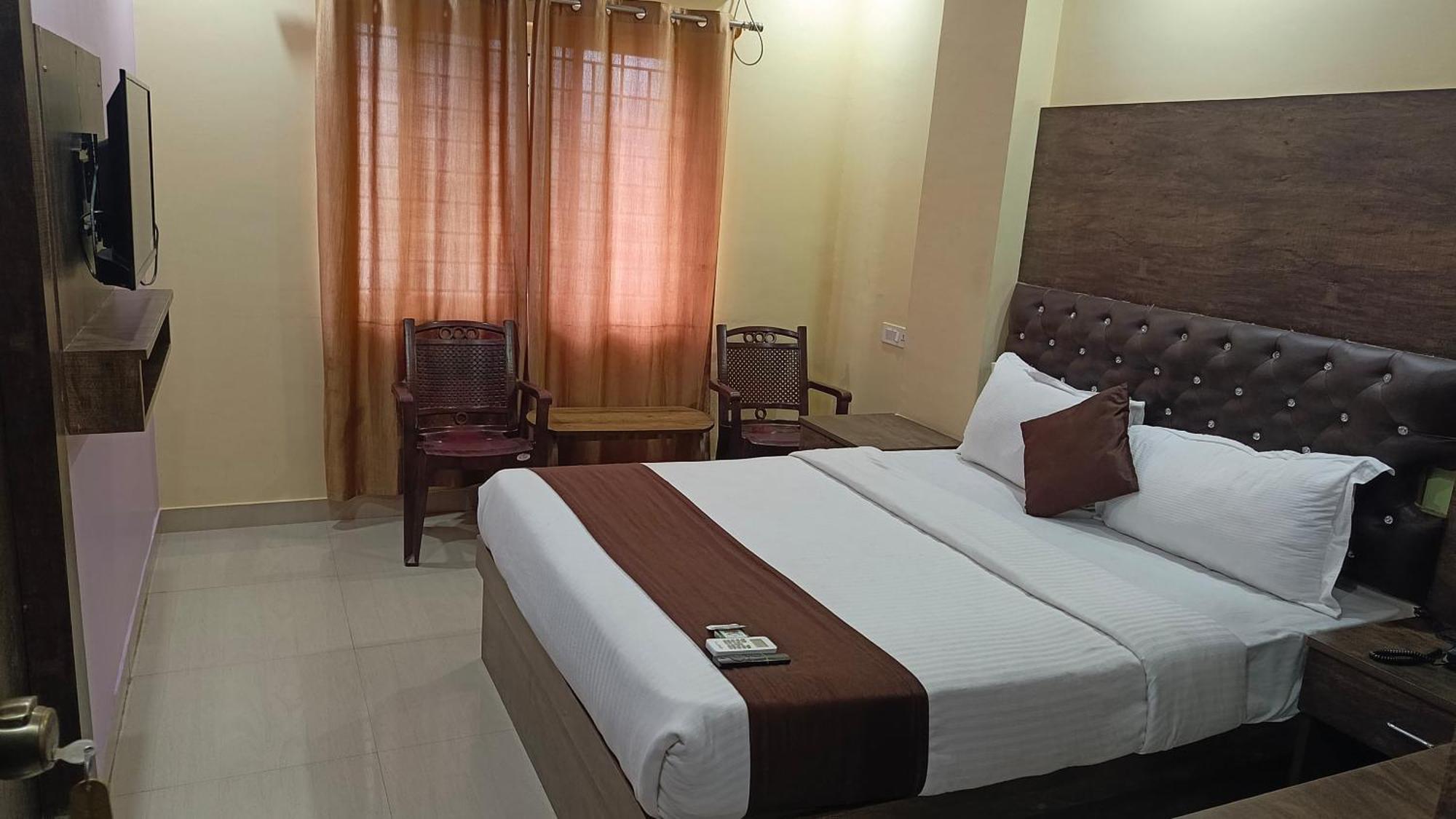 Pph Royal Gs Comforts Opp Mall Of Asia Bangalore Extérieur photo